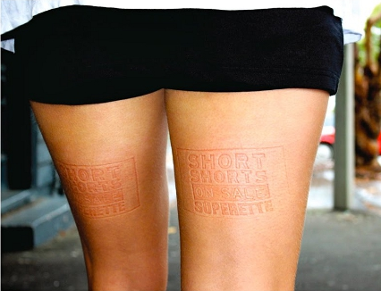 Superette skinvertising