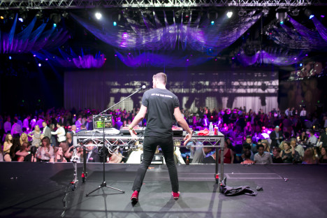 Hot Dub Time Machine will return to this year's Mumbrella Awards with a full set at the afterparty