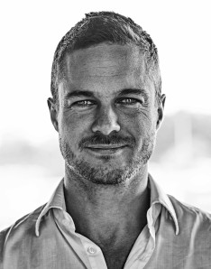 Rob Lowe profile sml