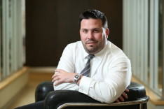 Damian-Eales-3-1-234x156