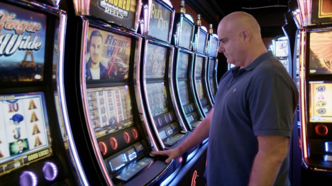 Neil Lawrence’s pokies documentary pulls 372,000 viewers as 800 Words holds strong