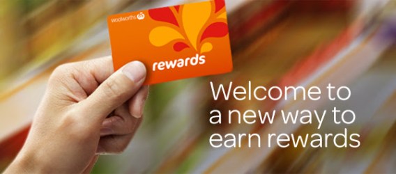 Woolworths faces protracted battle to maintain loyalty after ditching Qantas deal says expert