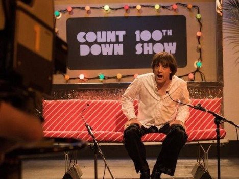 Samuel Johnson as Molly Meldrum on set