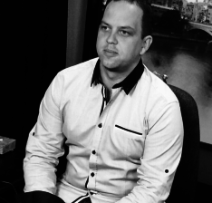 Marc C-Scott - lecturer - victoria university