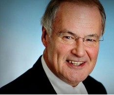 Listeners and colleagues have flooded 3AW with tributes to Bruce Mansfield