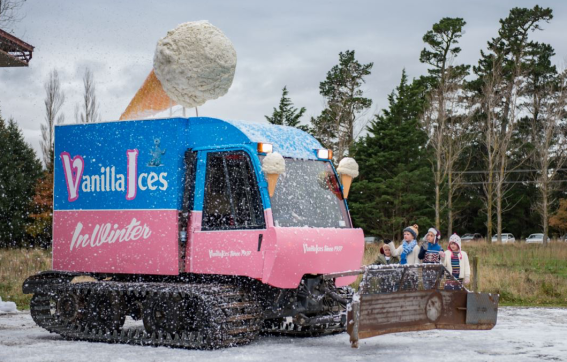 Airline lures Aussies on to Kiwi slopes with new ‘Meanwhile in New Zealand’ campaign