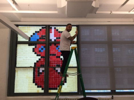 Canal Street Post It notes war