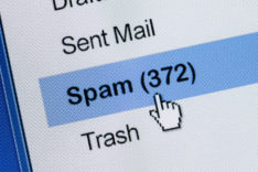email-spam-mobile-phone-ThinkstockPhotos-466320125