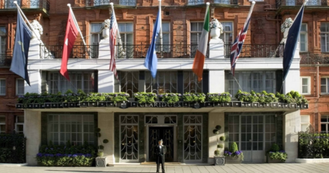 Claridges, scene of Ball's first London dinner with Francis Ogilvy