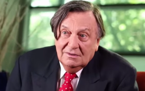 Barry Humphries was a lifelong friend of Michael Ball