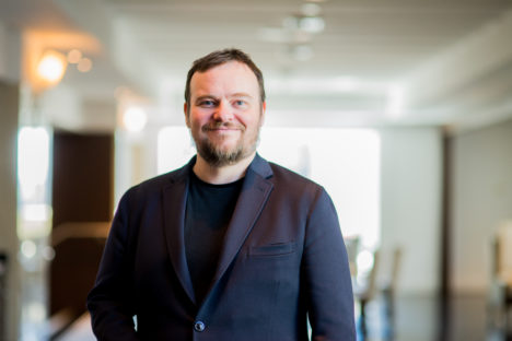 tim-burrowes-mumbrella-staff-shot