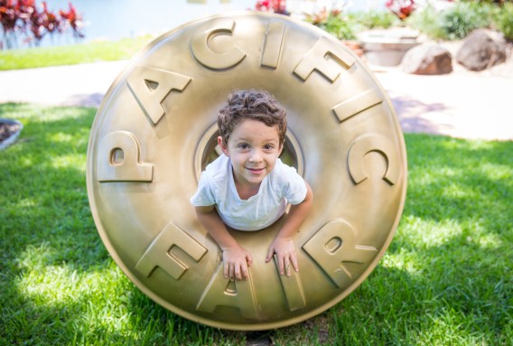Pacific Fair and AMP Capital shopping centres create AR Christmas experience