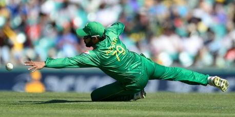 Competition between Nine and Seven heats up as viewers tune in to tennis and cricket