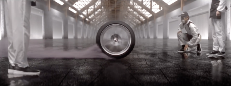 And a remarkable similar still from Lexus's ad. 