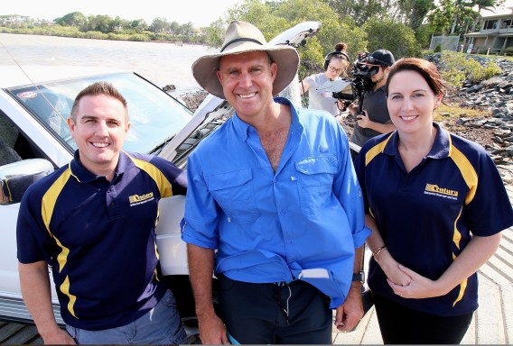 Former cricketer Matthew Hayden helps out his everyday Australians with Century batteries