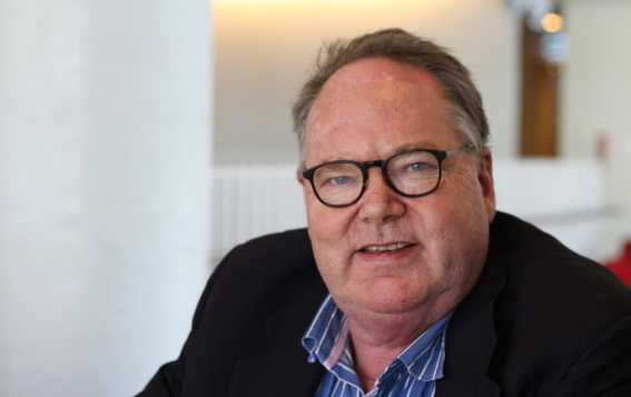 ABC veteran, PM host Mark Colvin dies