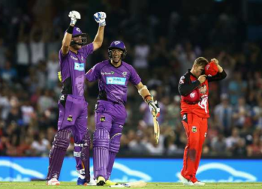 Big Bash League schedule expands, but player standoff keeps agencies nervous
