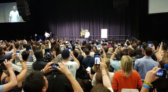 Social media advertising is grossly underpriced, Gary Vee tells Sydneysiders