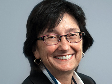 Nancy-Harhut_B2B-Marketing-Summit_Close-up