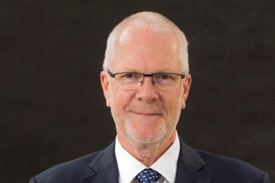 ABC chairman Justin Milne calls on Australians to choose if they want a national broadcaster