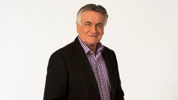 ABC Insiders host Barrie Cassidy announces retirement at Melbourne Quill Awards