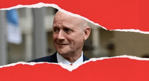 Crikey apologises to former senator David Leyonhjelm over ‘randy’ story