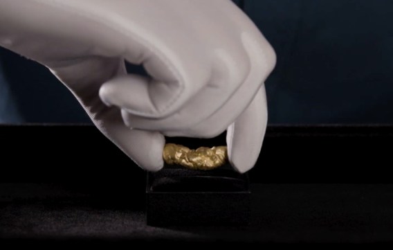 Cox Inall Change and BWM Dentsu create the world’s most valuable poo for Bowel Cancer Australia
