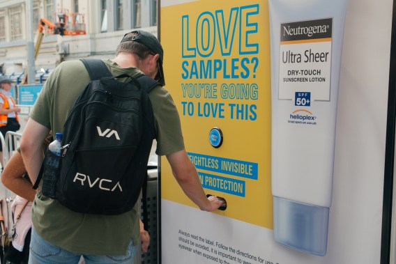 Neutrogena and JC Decaux launch a sunscreen dispensing billboard