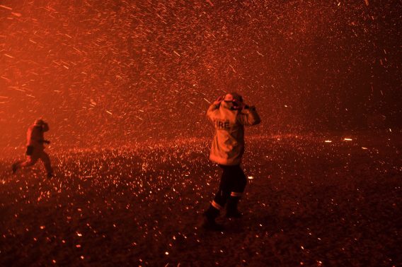 ‘Nothing can prepare you for it’: Sydney Morning Herald photographers on covering the Australian bushfire crisis from the front-line