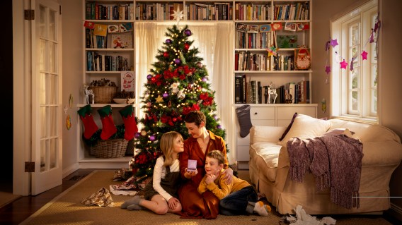 Michael Hill and CHE Proximity encourage families to rediscover their sparkle this Christmas