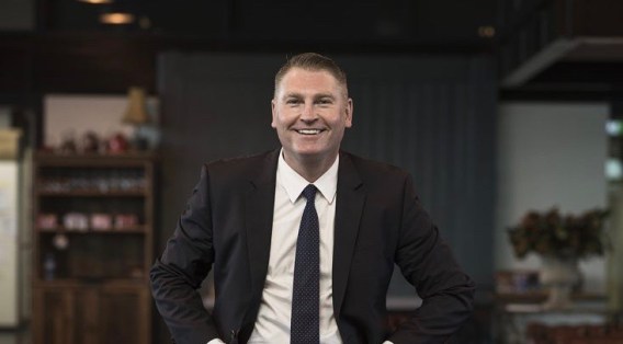 Former Atomic 212 CEO Jason Dooris admits to using fake names to post anti-agency comments on Mumbrella