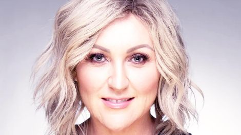 Meshel Laurie back on commercial radio with Grant Broadcasters’ Wave FM