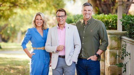 Andrew Winter joined by new presenters Wendy Moore and Dennis Scott for Selling Houses Australia