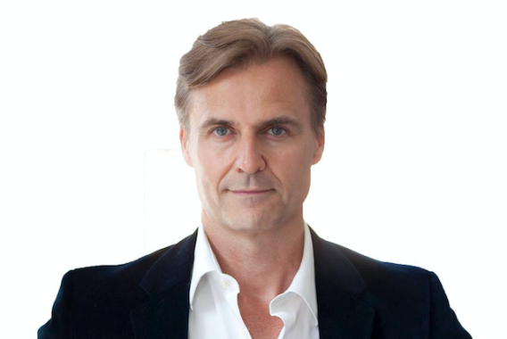 Shock Australians out of vaccine hesitancy, urges Grim Reaper mastermind Siimon Reynolds