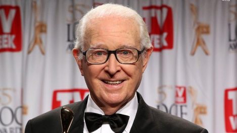 Australian broadcasting icon Brian Henderson dies, aged 89