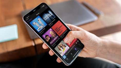 Digital audio revenue soars as broadcast radio remains flat