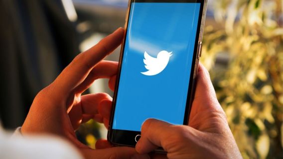 eSafety issues legal notice to Twitter over online hate handling