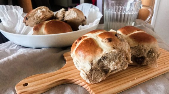 Australians to spend $1.7bn on hot cross buns and other Easter food this year