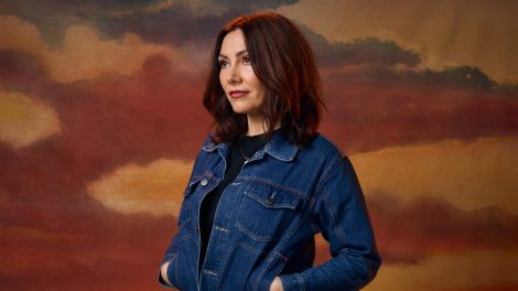 Australian rock legend Ella Hooper to perform at Mumbrella360
