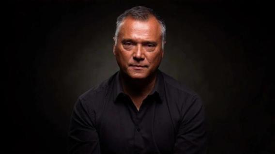 ABC staff in Sydney and Melbourne walk out to protest Stan Grant’s Q&A exit