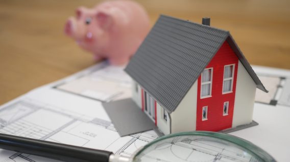 Women more anxious about cost-of-living than men, report finds