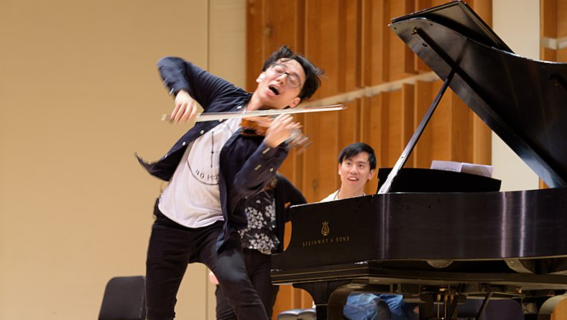 Violin comedy draws the crowds for ABC