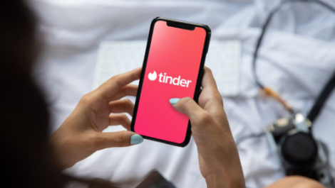 Alt/shift/ wins Tinder Australia PR account pitch