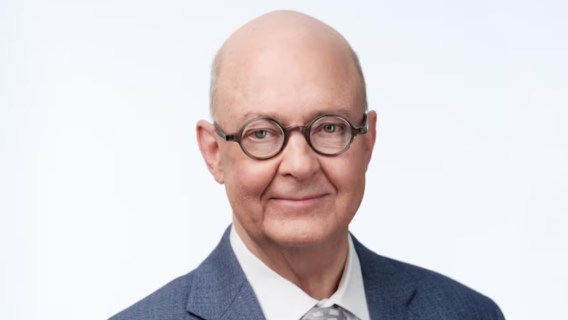 Kim Williams headshot