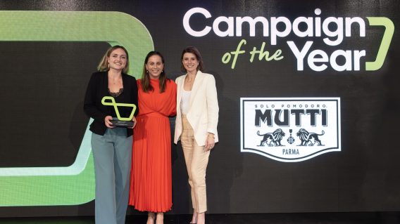 Cartology awards retail media effectiveness at award ceremony