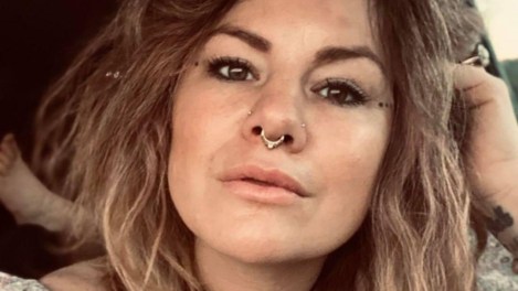 News outlets and ‘mummy blogger’ warned over mushroom trial coverage