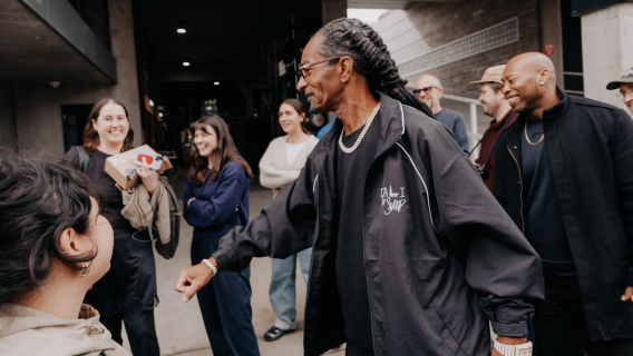 Snoop lookalike causing chaos in Melbourne